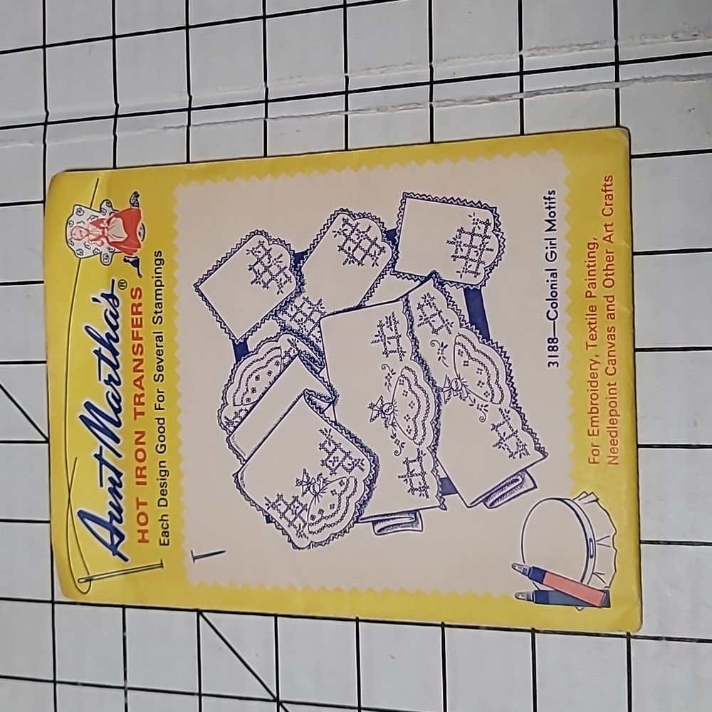 Aunt Martha's‎ Hot Iron Transfers - Charming Designs Linens, 3188 Colonial Girl